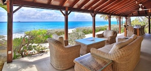 Unclassified image, 3 of 30, button - Villa Blue Beach (Les Terres Basses)