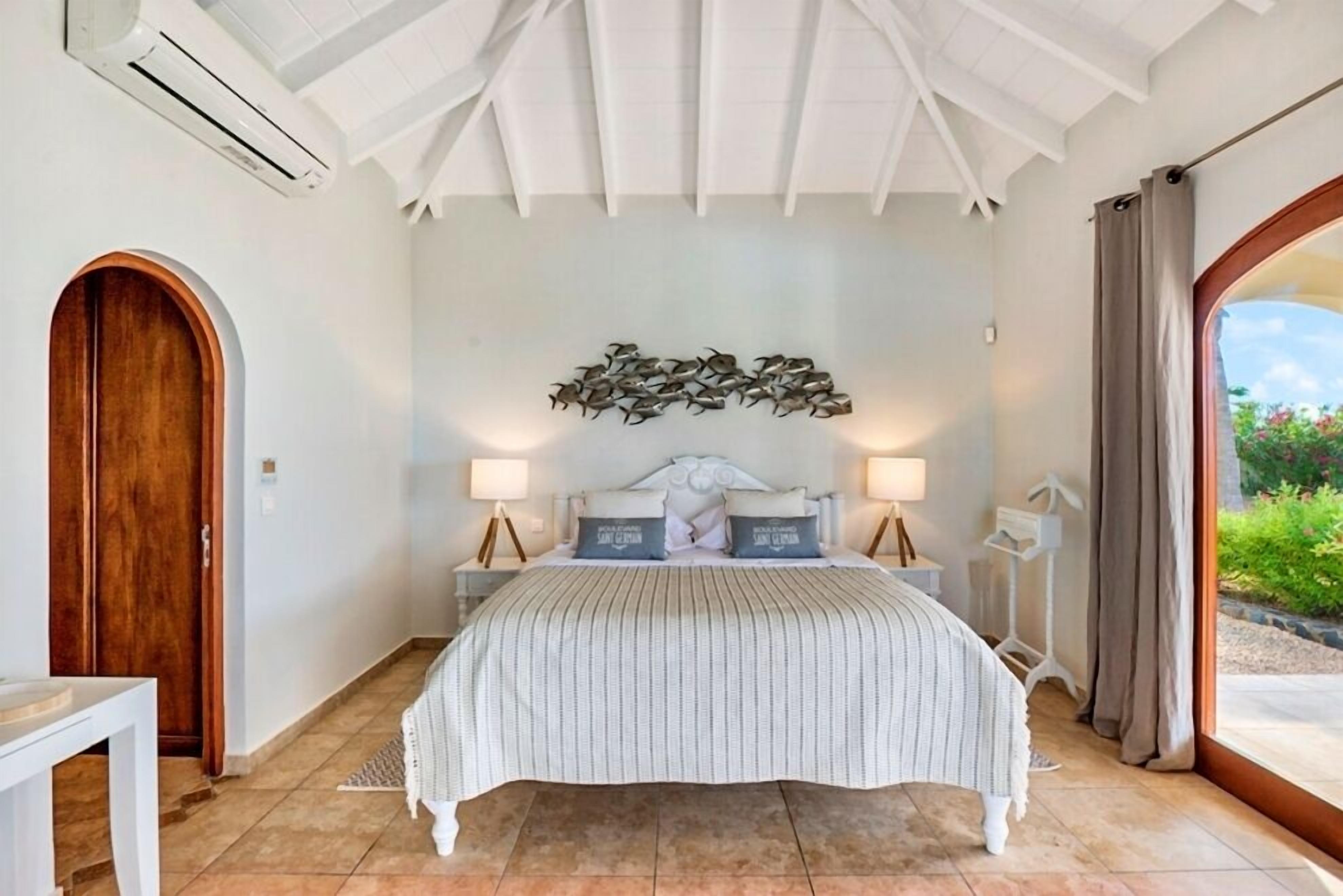 4 bedrooms, free WiFi