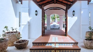 Property grounds - Villa La Hacienda (Les Terres Basses)