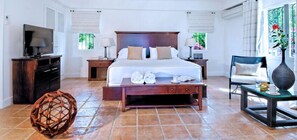 3 bedrooms, free WiFi - Villa La Hacienda (Les Terres Basses)