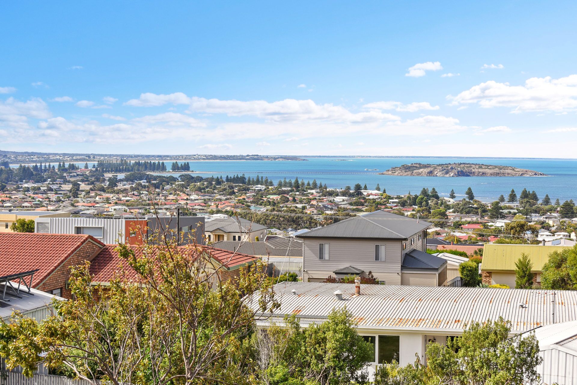 Escape with Family and Friends - Panoramic Coastal Views