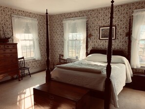 9 bedrooms, iron/ironing board, WiFi, bed sheets