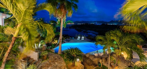 Pool - Villa Le Mas des Sables (Nettle Bay)