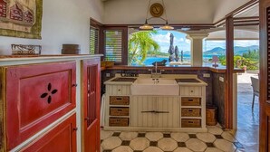 Bathroom - Villa Le Mas des Sables (Nettle Bay)