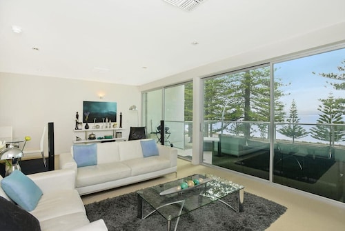 26 The Breeze : Sea Views Right in the Heart of Vi