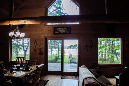 Private paddling, Deck, Dock, Fishing,fire pit, wood Fire place! Kayaks & boats!