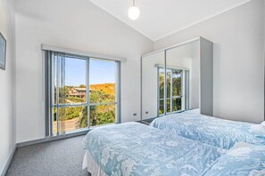 4 bedrooms