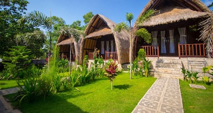Jona Bungalow Pool View