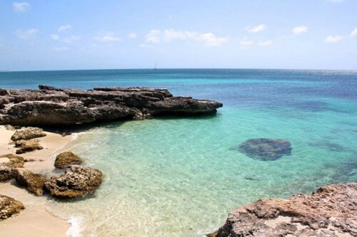 Spacious Gold Coast Townhouse in lush community close to beaches 