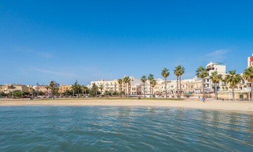 Modern And Comfortable Apartment In Birzebbuga