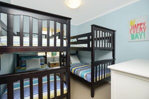 3 habitaciones, tabla de planchar con plancha y wifi 