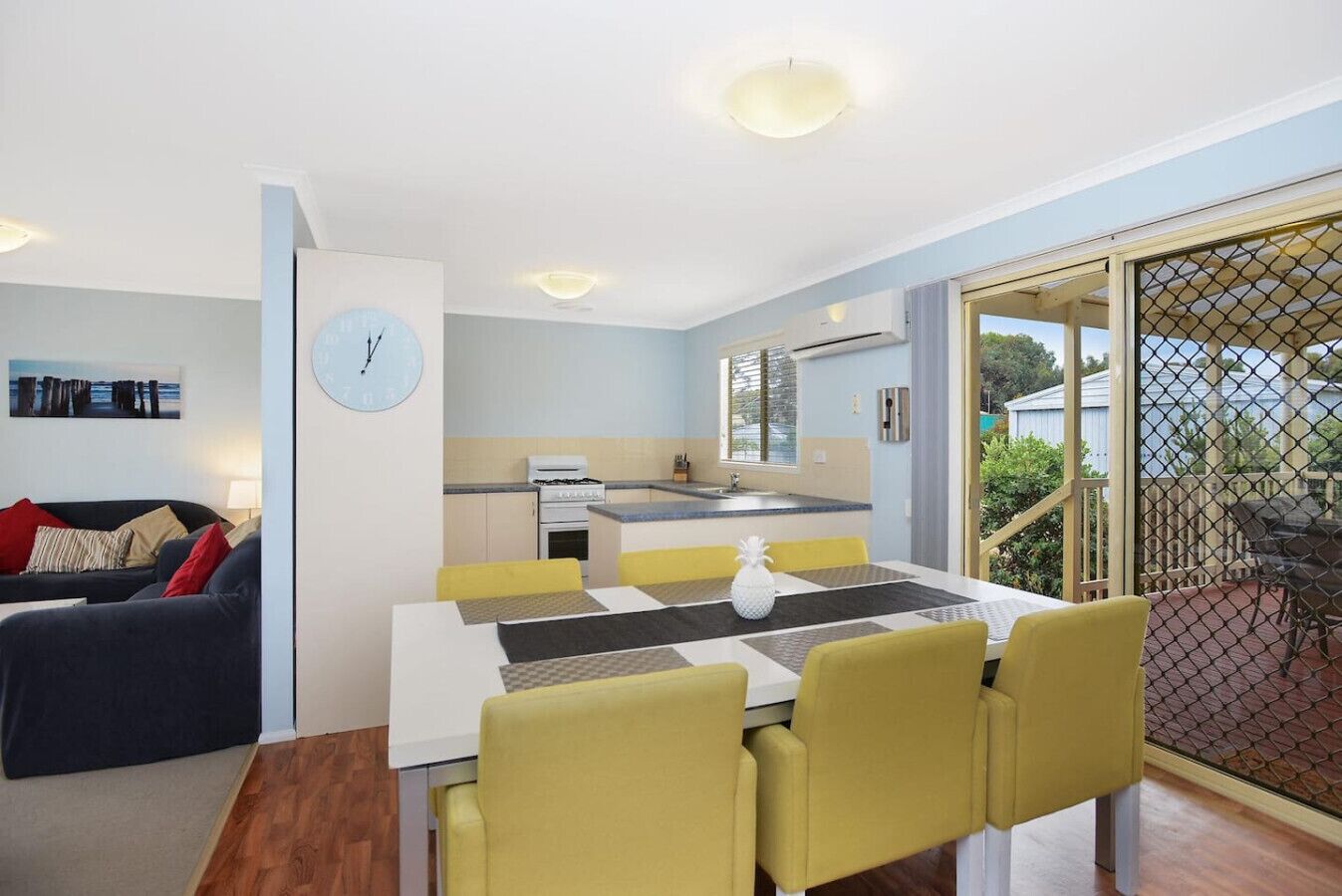 المنشأة من الداخل