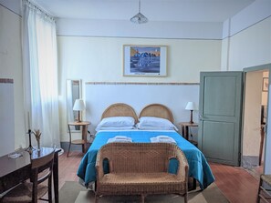 2 bedrooms, in-room safe, iron/ironing board, travel crib