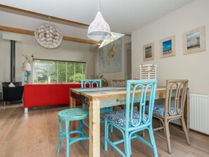 Dining - Enjoy all seasons in the Zoet and Zout beach house<br><br>Situated in a unique location, close to both Ren (Renesse)