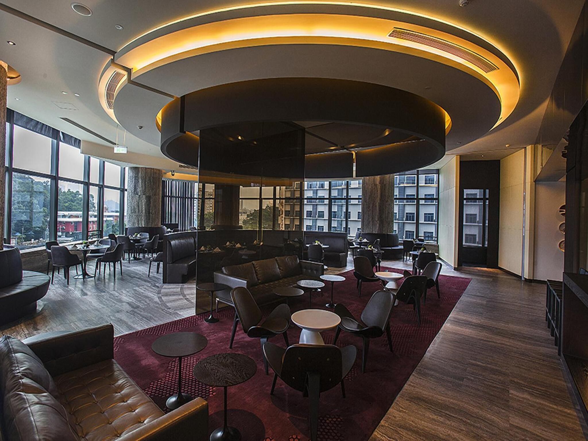 Breakfast, lunch and dinner served