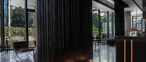 Breakfast, lunch and dinner served