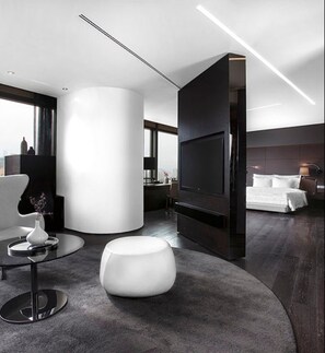 Premium bedding, down comforters, minibar, in-room safe - Shenzhen O Hotel (Shenzhen)