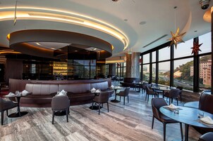 Breakfast, lunch and dinner served