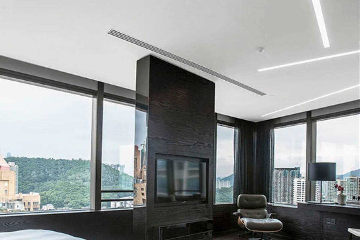 Minibar, in-room safe, individually decorated, individually furnished