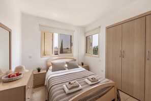 2 Schlafzimmer, Bügeleisen/Bügelbrett, Reisekinderbett, WLAN