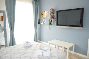 1 bedroom, iron/ironing board, free Internet, bed sheets