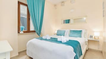 2 slaapkamers, een kluis op de kamer, een bureau