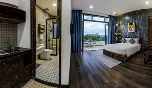 Junior Suite, Terrace, Free Drop-off | In-room safe, desk, free WiFi, bed sheets - Caprice Hotel Danang (Da Nang)
