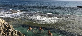 Vanuatu Uncharted Sport Fishing Lounge