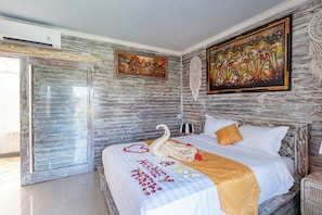 Eenvoudige cottage | Een bureau, geluiddichte muren, gratis wifi, beddengoed