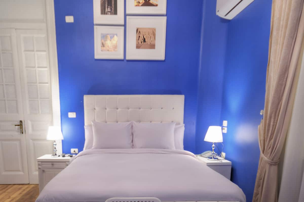 Sábanas de algodón egipcio, ropa de cama de alta calidad y minibar