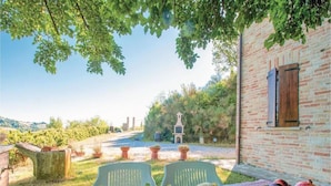 Terrace/patio - Beautiful apartment in villa for 5 people with pool, WIFI, TV and panoramic view, close to Urbino (Urbino)