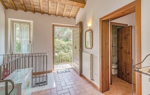 Interior - Beautiful apartment in villa for 5 people with pool, WIFI, TV and panoramic view, close to Urbino (Urbino)