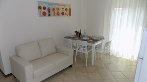 Interior - Apartment with terrace (Eraclea Mare)