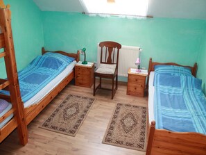 2 bedrooms, travel crib, WiFi, bed sheets