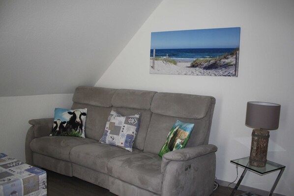 Unclassified image, 1 of 27, button