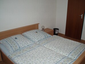 1 Schlafzimmer, WLAN, Bettwäsche