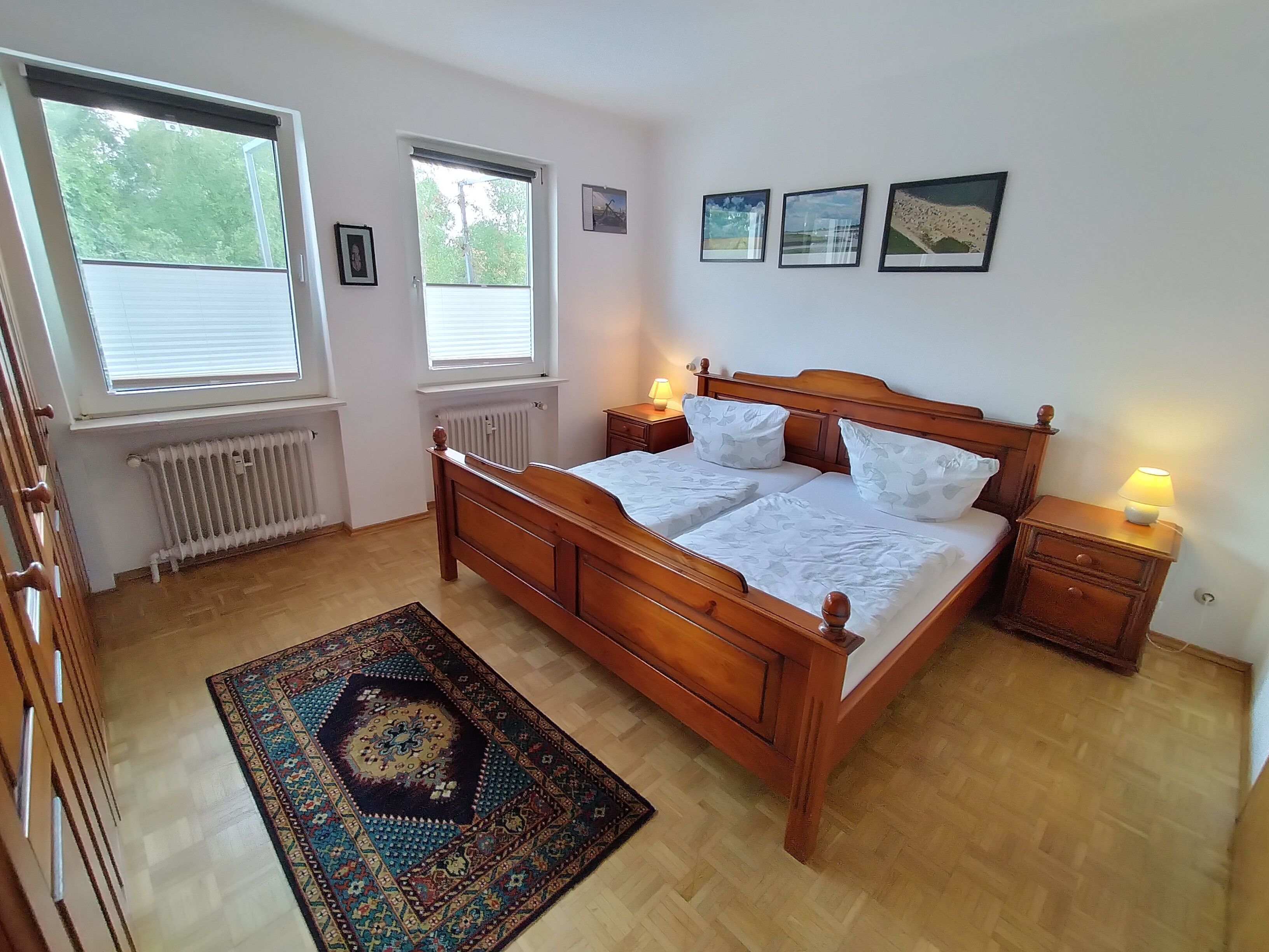 3 chambres, coffres-forts dans les chambres, lit parapluie, Wi-Fi