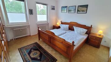 3 chambres, coffres-forts dans les chambres, lit parapluie, Wi-Fi