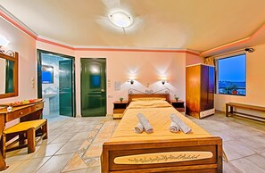 Suite estudio básica | Caja fuerte, tabla de planchar con plancha, wifi gratis y ropa de cama