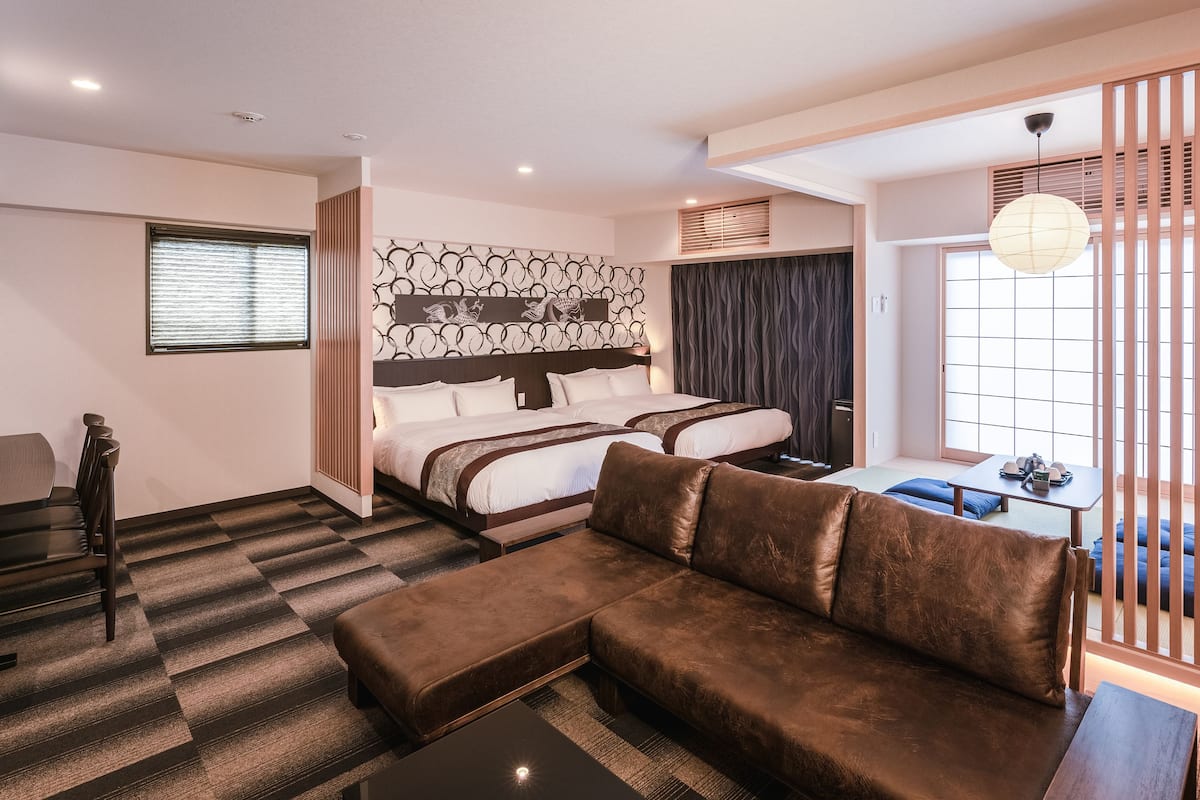 Suite | In-room safe, free WiFi