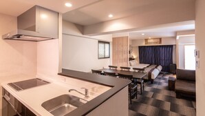 Private kitchen - Zen Kyoto Apartment Hotel (Kyoto)