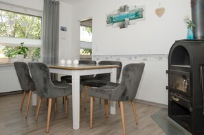 Unclassified image, 2 of 33, button