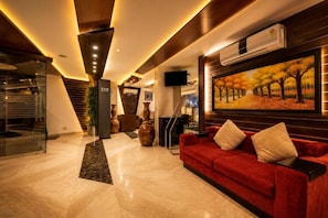 Lobby - La-Sapphire Hotel (New Delhi)
