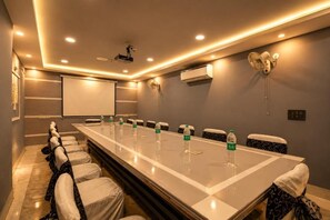 미분류 이미지, 4/60장, 버튼