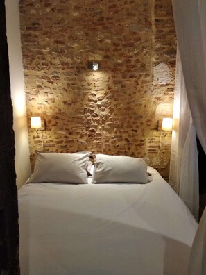Iron/ironing board, WiFi, bed sheets - Charming Loft "Roxane" - Habitation Saint-Clar - Historic Center - WIFI/Netflix (Bergerac)