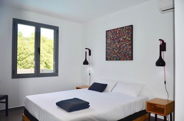 1 bedroom, iron/ironing board, free WiFi, bed sheets
