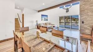 Interior - Best Location Ski Pad in Deer Valley! Right on free shuttle route! Sleeps 16! (Deer Valley)