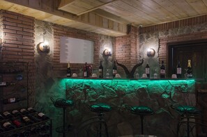 Bar (on property) - Hotel History (Tbilisi)