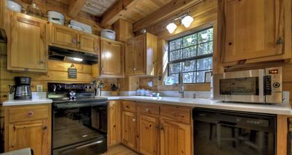 A Tranquil Place | Pet Friendly | Fish From Cabin | Fire Pit |