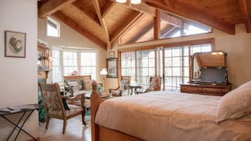 6 bedrooms, iron/ironing board, travel crib, WiFi